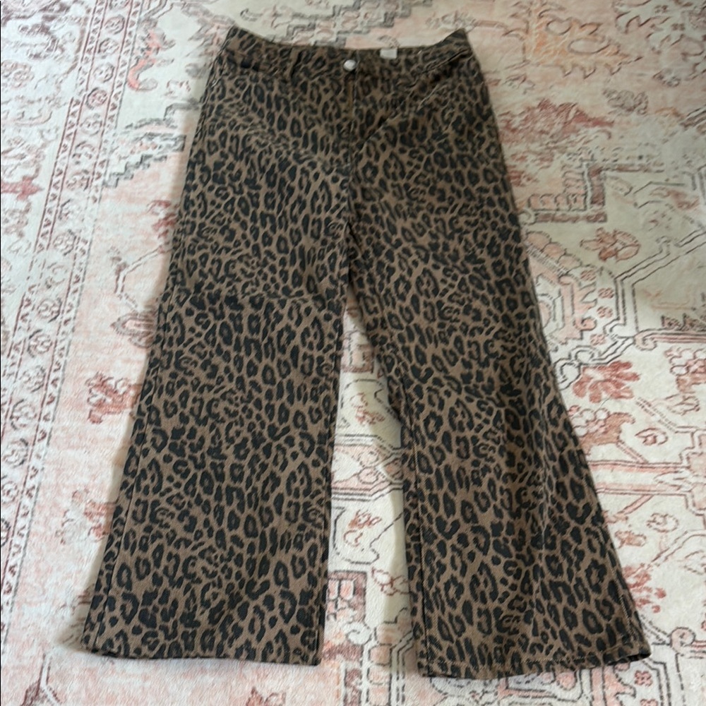H and m cheetah print jeans
